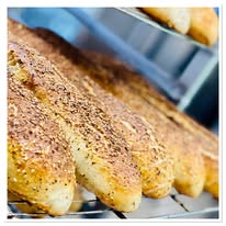 Pains aux céréales croustillants